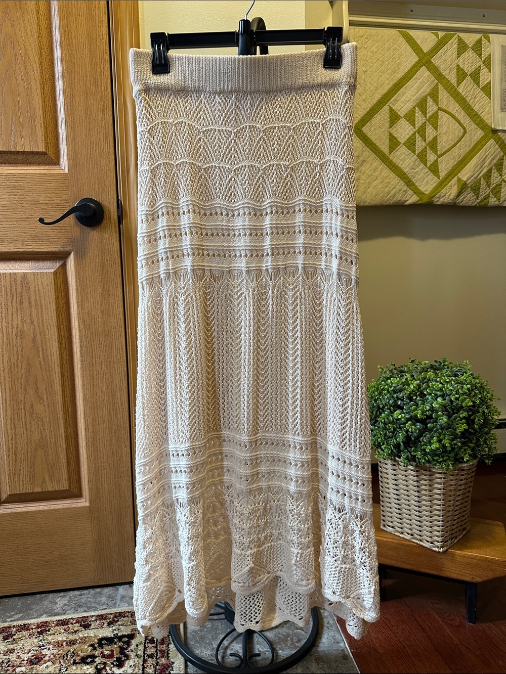 Cream Crochet Maxi Skirt — Lightweight Feminine Knit size medium - Picture 3 of 10